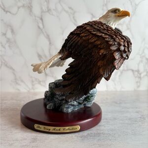 American Eagle Statute by Amy & Addy-The Gray Rock Collection-Preowned, EUC